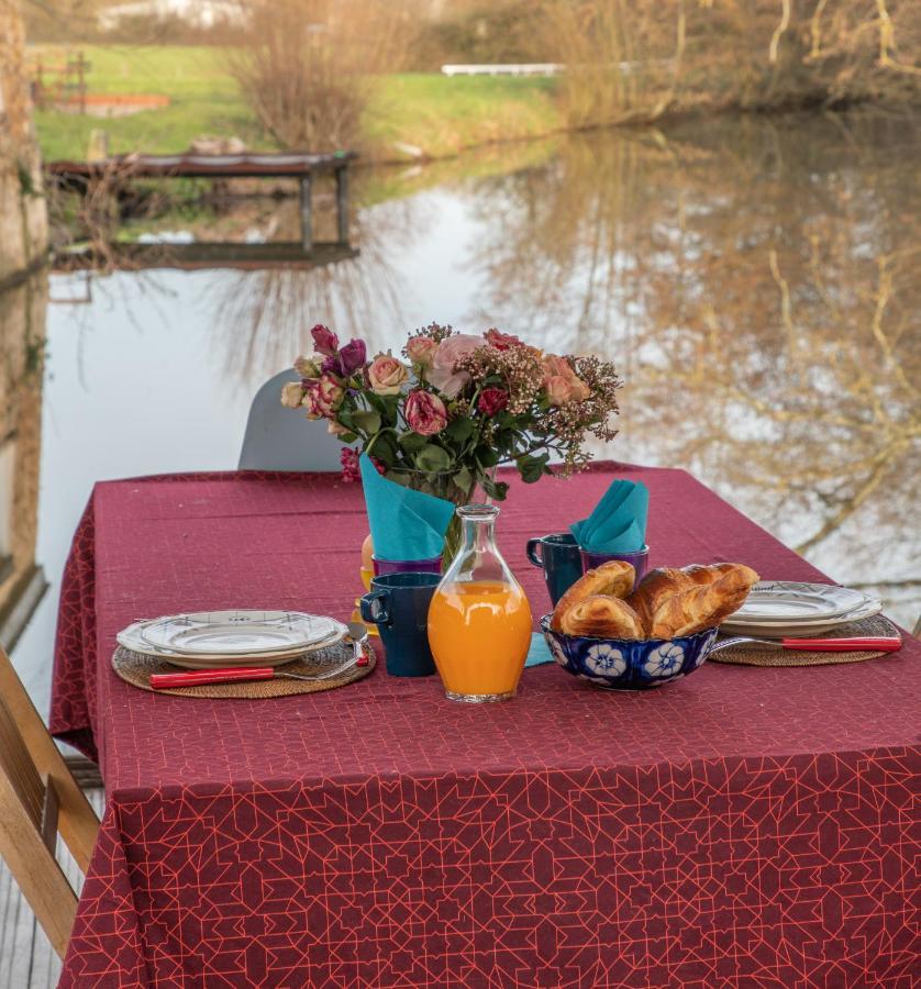 Le Moulin De Gateau Hotel Saint-Pierre-les-Etieux Ngoại thất bức ảnh